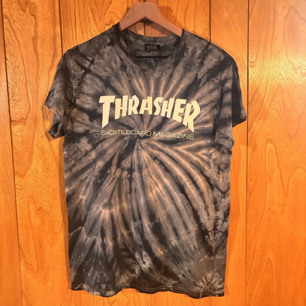 Vintage Y2K THRASHER Skateboard Magazine Blue/Grey Tie‐Die Tee sz. Mens Medium